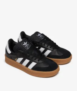 IE1379_sivasdescalzo-adidas-SAMBA_XLG-1716473748-2.webp