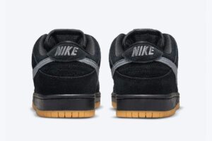 Nike-SB-Dunk-Low-Fog-BQ6817-010-Release-Date-5.jpg