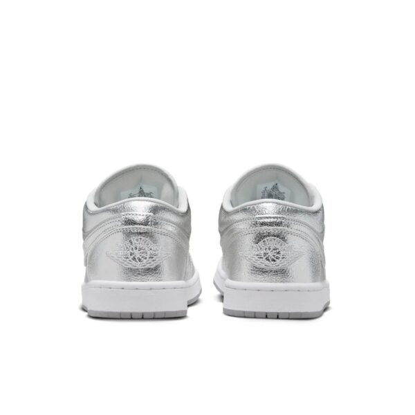 Jordan 1 Low Metallic Silver (Womens) - Imagen 5