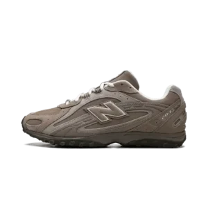 imgi_37_NewBalance204LMushroom_processed