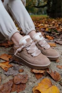 imgi_26_UGG_Lowmel_Sand