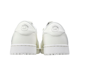 Air Jordan 1 Low OG x Travis Scott White Party