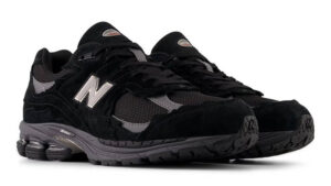 New Balance 2002R Gore-Tex Protection Pack Black