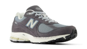 New Balance 2002R Magnet Lead Blue