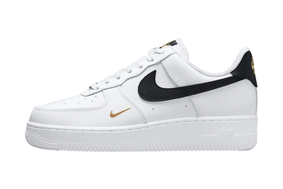 Wmns Nike Air Force 1 ’07 Essential ‘White Black’