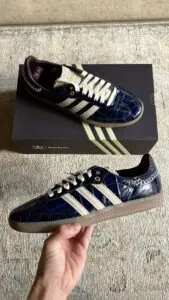 adidas Samba Wales Bonner Navy Croc - Vista lateral
