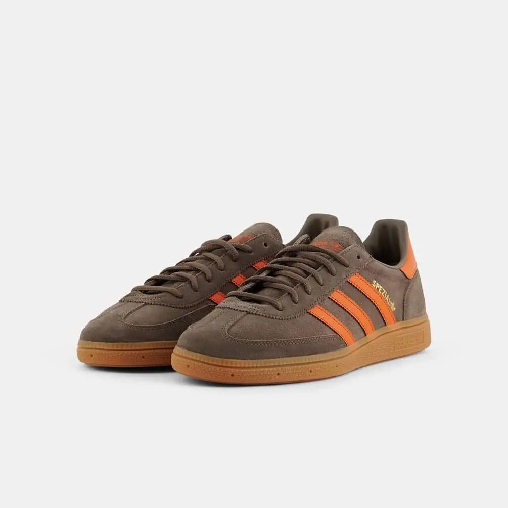 imgi_9_large-sport-shoe-8034142-1