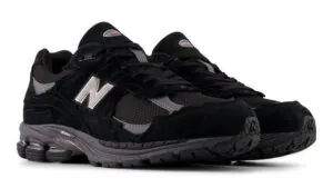 New Balance 2002R Gore-Tex Protection Pack Black