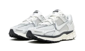 Nike Zoom Vomero 5 Photon Dust
